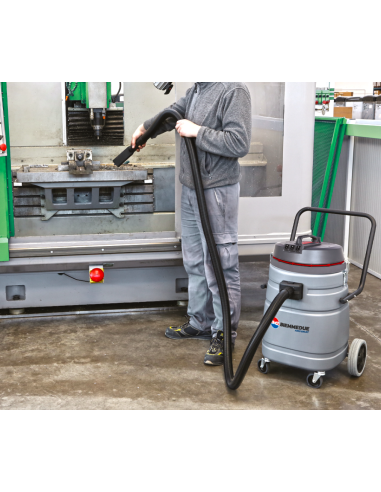 Aspirador profesional polvo y liquido 4 hp 3 motores 230v 50 hz 80l -