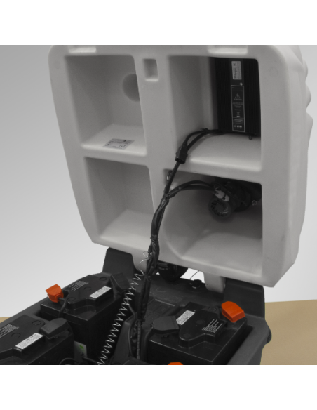 COMFORT XS-R1 UP | Fregadora Profesional Operador a Bordo | Hidropres
