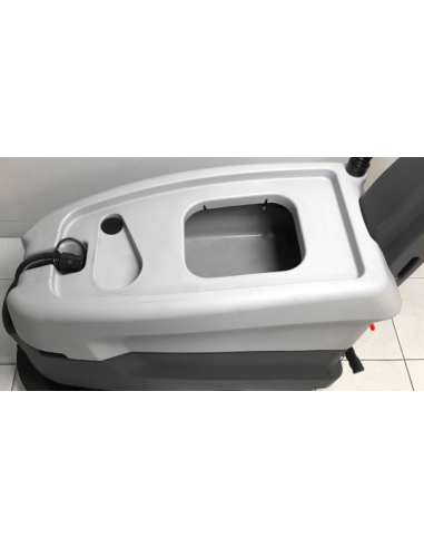 Fregadora profesional Dynamic 45E operador apeado